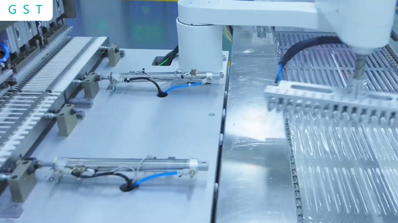 冲压机械手定制方案：精准定位，高效生产
